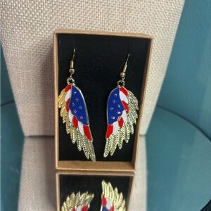 Patriotic Wing earrings NWOT